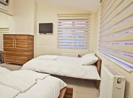Medusa Suit Otel * Стамбул